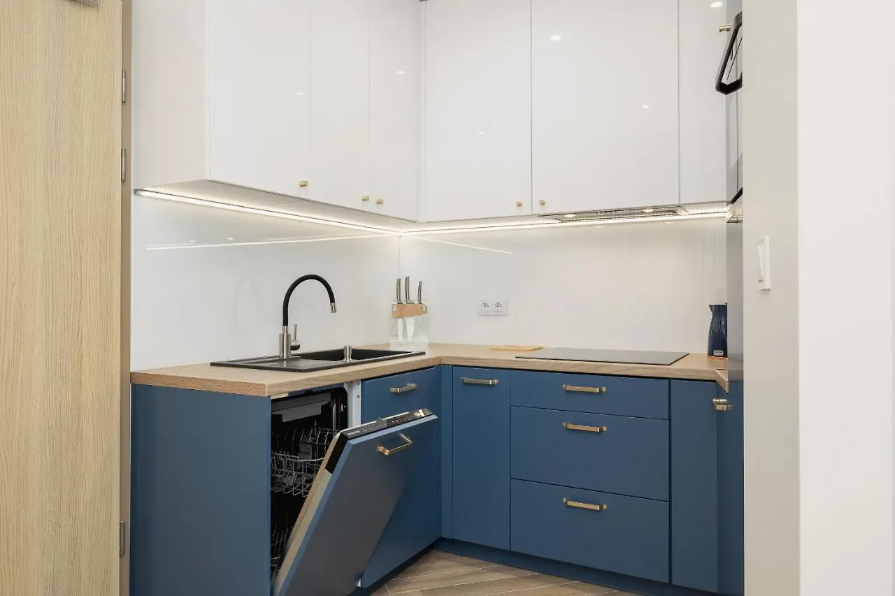 Elegant Studio Szpakowa 10 With 2 Parking Spaces & Terrace By Noclegi Renters Krakow Apartment